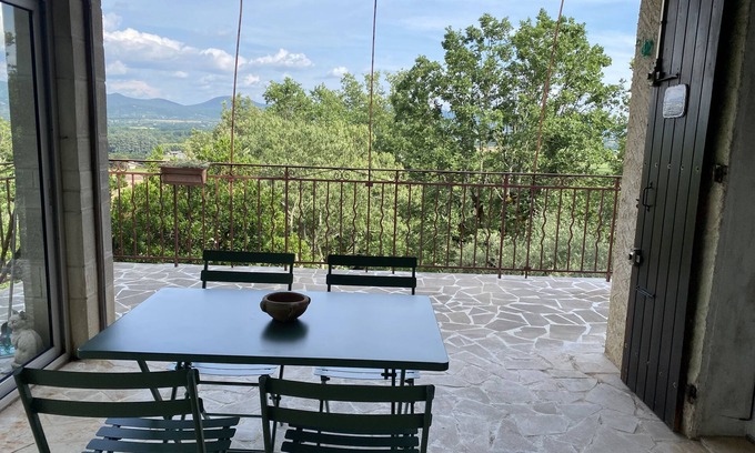 Casteljau Villa | Maison de Vacances Avec vue Panoramique et Grand Jardin Naturel