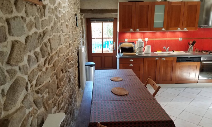 Arzon House | Maison de Pêcheur Dans un Hameau du Golfe du Morbihan et à 150 m D'une Plage