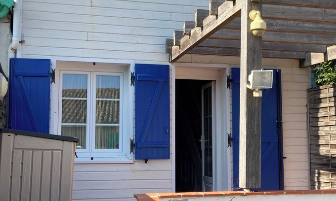 La Tranche-sur-Mer House | Maison de Vacances à 200 m de la Plage et du Centre Ville