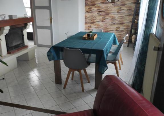 Oysonville House | Maison de village avec exterieur