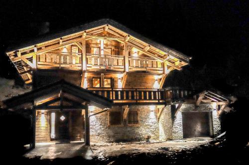 Saint-Jean-dʼAulps Ski Chalet | Maison Deux Cent