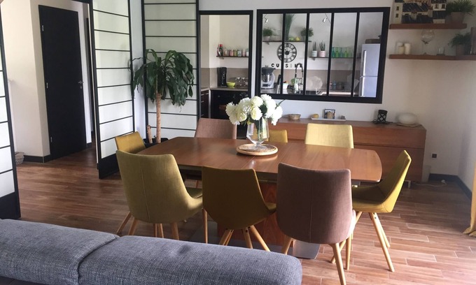 Dammartin-en-Goele House | Maison du bonheur with seasonal heated pool