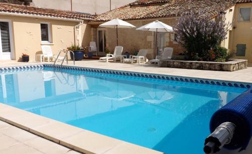 Bellevigne House | Maison Du Ruisseau