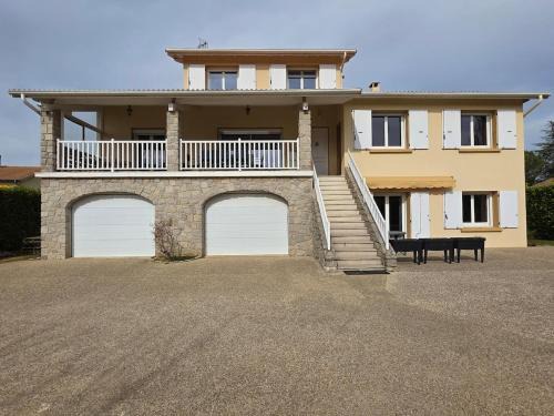Davezieux House | Maison entière centre Davézieux