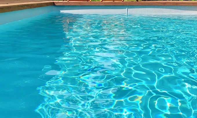 Saint-Ciers-sur-Gironde House | Maison et table d'hôtes le Camélia Blanc