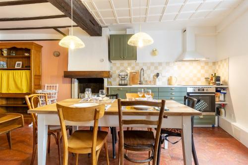 Moret-sur-Loing House | Maison Félicia, cottage de charme climatisé à Moret-sur-Loing