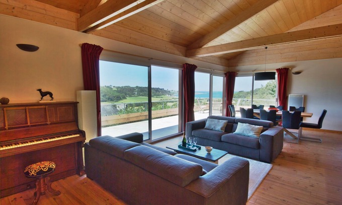 Saint-Jean-du-Doigt House | Maison Falaizou. A beautiful spacious house with spectacular sea-view!
