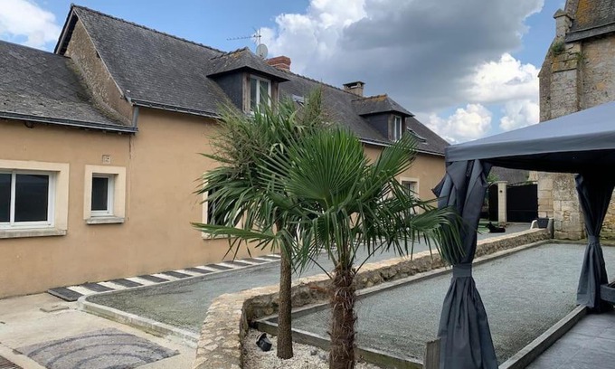 Lezigne Villa | Maison familiale 11 personnes