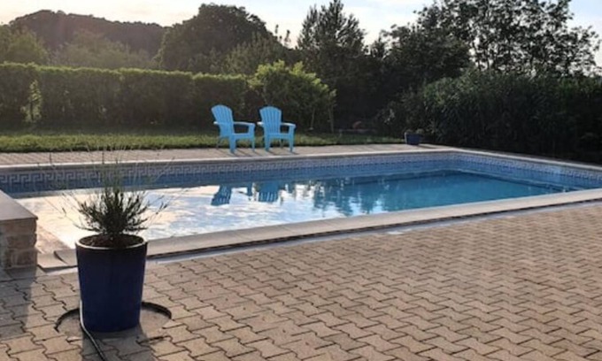 Sabran House | Maison Familiale Avec Grande Piscine Proche D'uzes et des Cascades du Sautadet