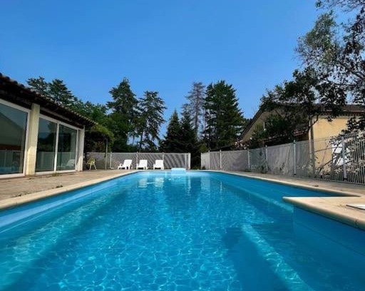 Ucel House | Maison fermée