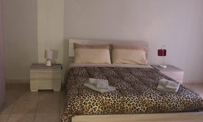 Municipio 1 House | Maison Flores princess