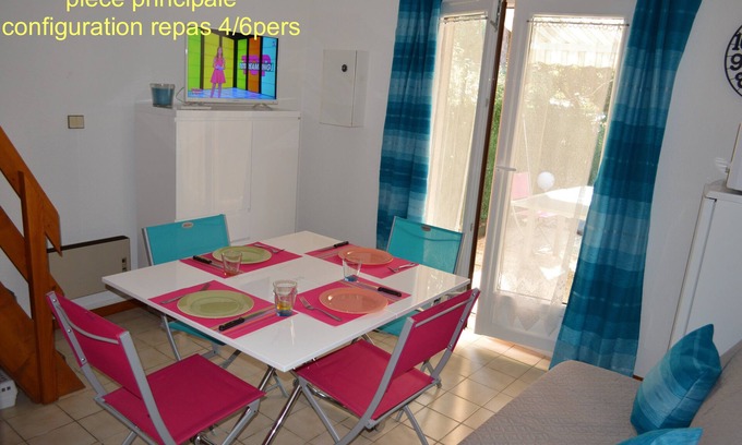 Saint-Georges-de-Didonne House | Maisonette 2/4 people 250 m from the beach, private parking and garden