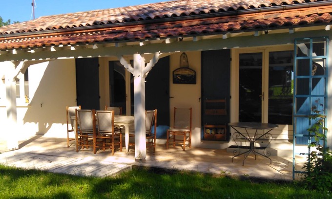 Monflanquin House | Maison Individuelle Dans un Écrin de Verdure