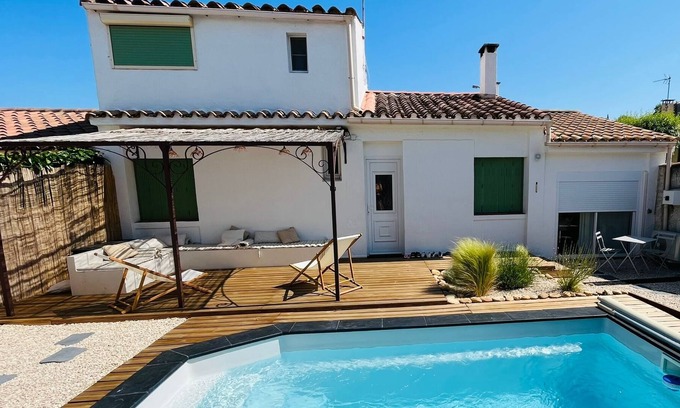 Velaux Villa | Maison L'escandidou à 15mn D'aix, 8 Pers Avec Piscine