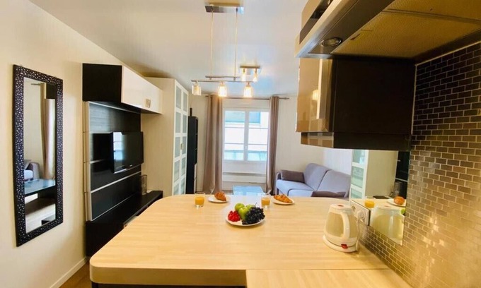 Quartier du Mail Apartment | Maison le Bac Apartments