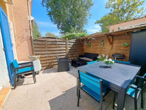 Marseillan Plage Apartment | Maison mitoyenne climatisée 7 pers. avec piscine et parking à Marseillan-Plage - FR-1-326-848