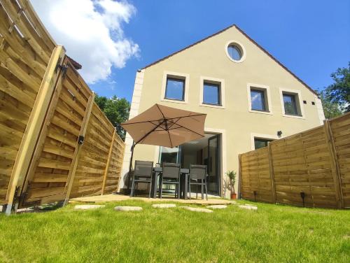 Bievres House | Maison moderne à Bièvres - Paris 12 kilomètres, Versailles 8 kilomètres