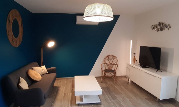 Notre-Dame-de-Monts House | Maison Neuve Pour 4 Personnes