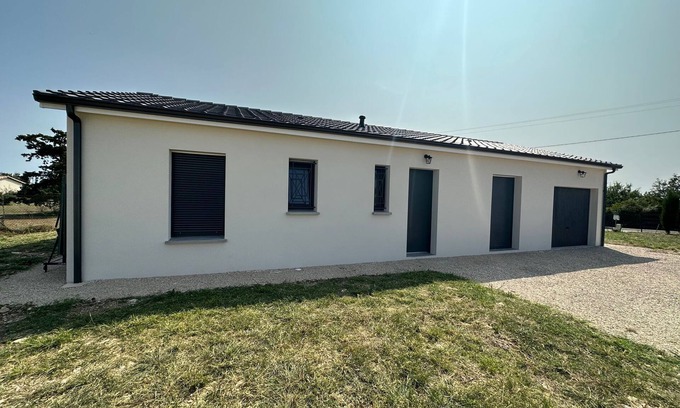 Le Montat House | Maison Neuve, 6 Couchages, Proche Cahors