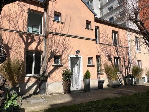 Gare Villa | Maison Paris