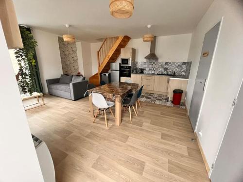 Arthun House | Maison rénovée dans petit village