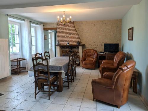 Vennecy House | Maison rénovée près d'Orléans avec animaux admis - FR-1-590-583
