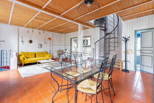 Bondy Villa | Maison rustique à 11min de Paris, cadre chaleureux