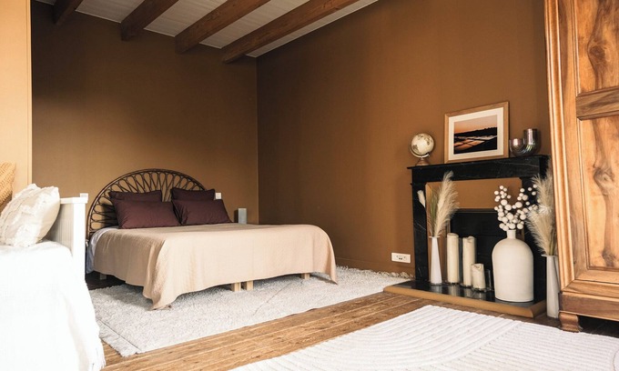 Saint-Saturnin-du-Bois Apartment | Maison Sonora - Dream Room