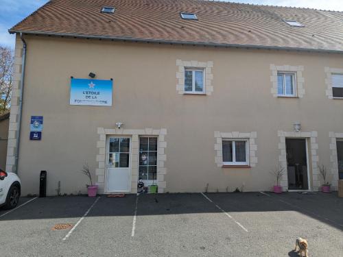 Neuvy-Saint-Sepulchre House | Maison spacieuse et contemporaine avec parking, vélos et baby-foot en Berry - FR-1-591-649