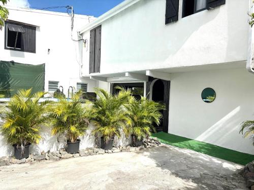 Sainte-Anne House | Maison spacieuse avec piscine à Sainte-Anne, 250 m²