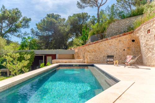 Simiane-Collongue Villa | Maison vue colline au calme avec piscine