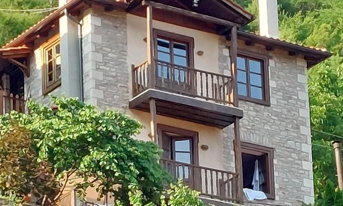 Karpenisi Apartment | Maisonette Korfes-Κορφές Δύο Αυτόνομοι Όρoφοι για Οικογένειες και μικρές Παρέες