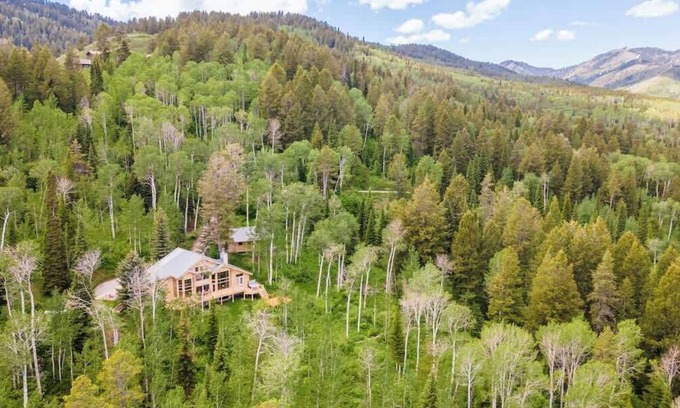 Victor House | Majestic 22-Acre Estate with Panoramic Teton Views