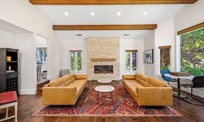 Paso Robles House | Majestic Views Close to Downtown Paso and Wineries