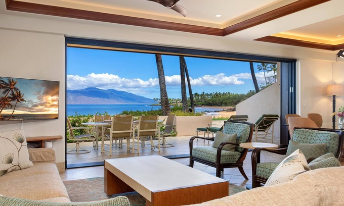 Wailea Condo | Makena Surf | E103 | Beachfront Resort