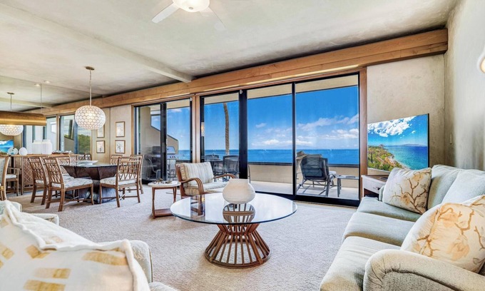 Wailea Condo | Makena Surf F206 Beachfront Resort - 2 Bedroom Oceanfront Condo