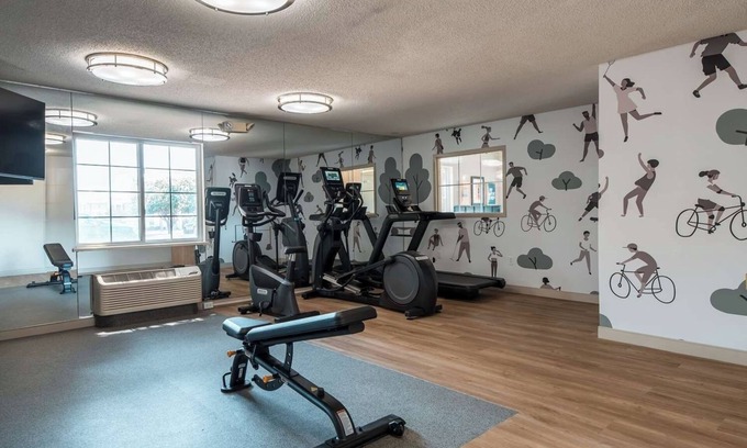 Park Central Hotel | Making The Best Memories Along The Way! Pet-Friendly Suite w/Full Kitchen!