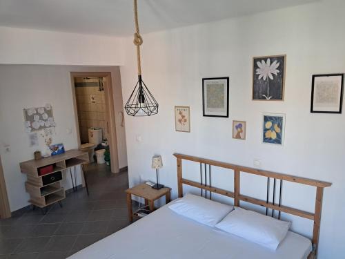 Mesolongi Apartment | Makis rooms C