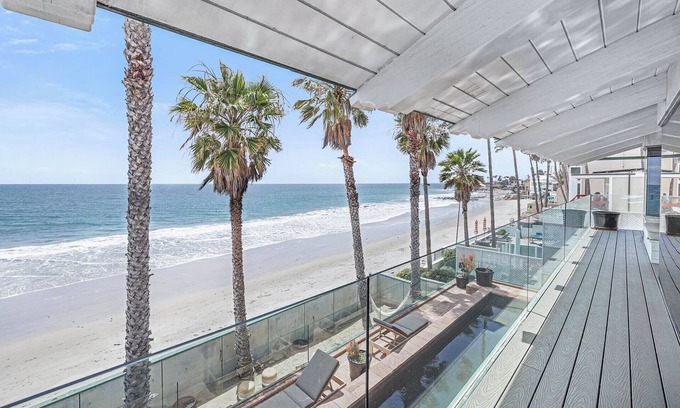 Eastern Malibu House | MALIBU PRIVATE BEACHFRONT VILLA WITH POOL & SPA, 4 BEDROOM