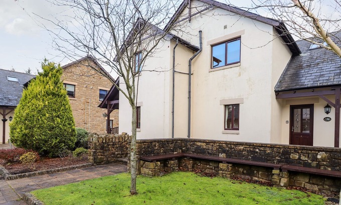Penrith Cottage | MALLARD COTTAGE, family friendly, with pool in Greystoke