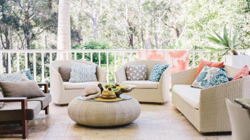 Macmasters Beach House | Malolo Costal Retreat , Wifi Accom Holidays