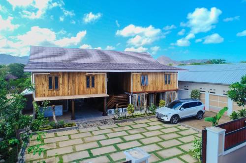 Sekongkang Hotel | Maluk Surf House