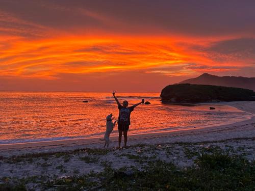 Sekongkang Hotel | Mama Nings Beach Hotel