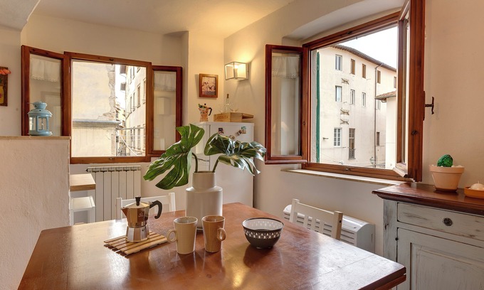 Oltrarno Apartment | Mamo Florence - Toscanella Apartment