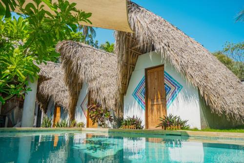 El Paredon House | Manglare