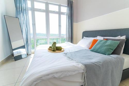 Tebrau Apartment | Manhattan Austin By JC Home