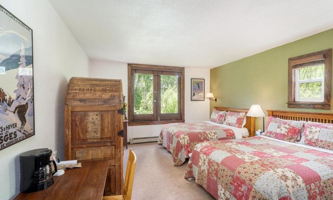 Telluride Hotel | Manitou Lodge 3 by Alpine Lodging Telluride