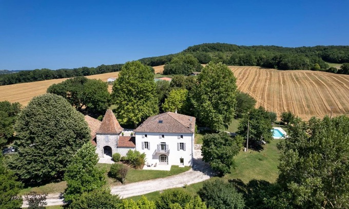 Pinel-Hauterive Villa | Manoir Campagnard - Seven Bedroom Villa, Sleeps 16