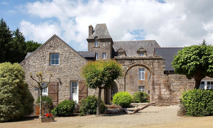 Plonevez-Porzay Hotel | Manoir de Moëllien, The Originals Relais