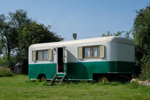 Margon House | Manoir du Bois Joly - Roulotte Vintage